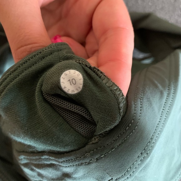 ❌Sold❌ Bundle Lululemon Pushing Limits - Picture 6 of 7